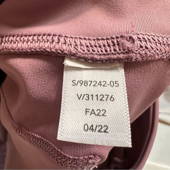 Athleta Ultimate Stash 7/8 High Rise Active Tight Leggings Sugarplum Mauve - Picture 5 of 9